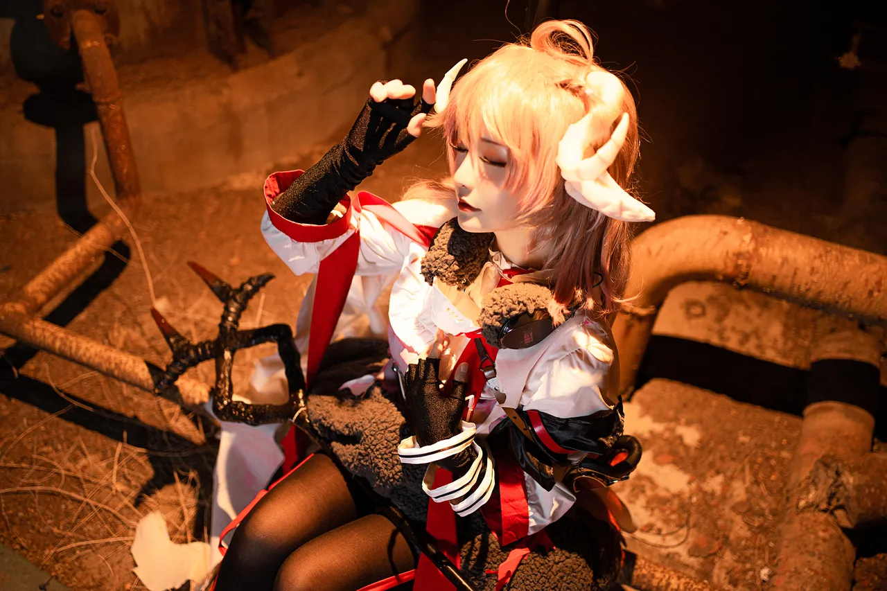 星之迟迟 - Eyjafjalla Arknights-erohere6.webp